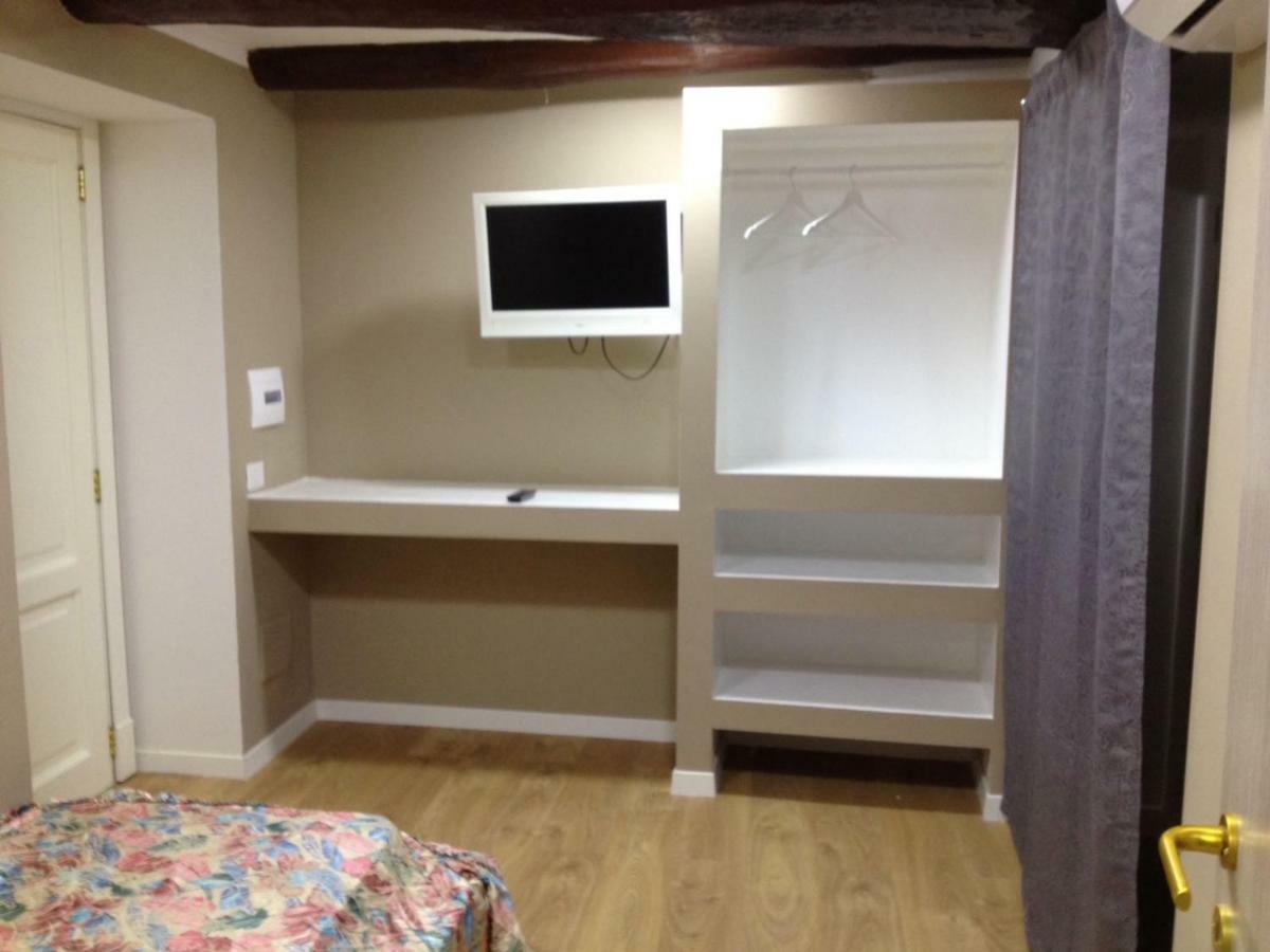 Bed And Breakfast Napoli Centro Storico Bagian luar foto